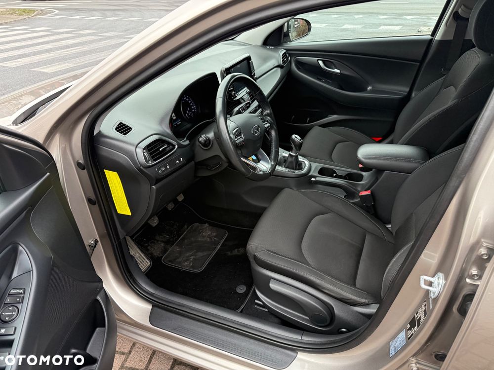 Hyundai i30 1.4 T-GDI Premiere Style - 9