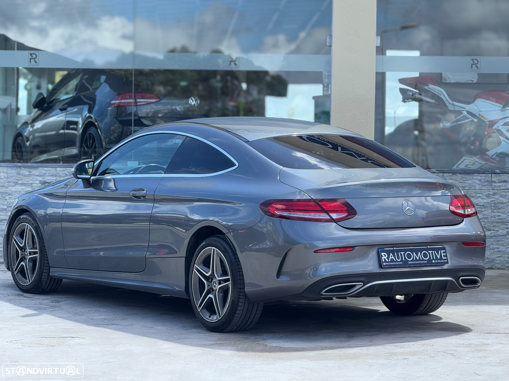 Mercedes-Benz C 220 d AMG Line - 3