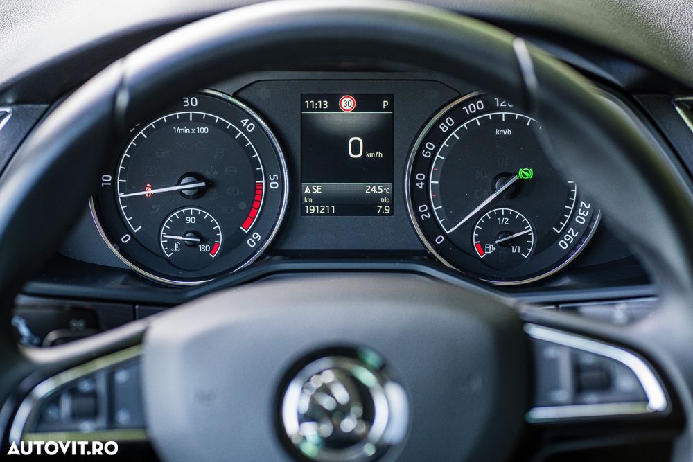 Skoda Superb 2.0 TDI DSG Style - 6