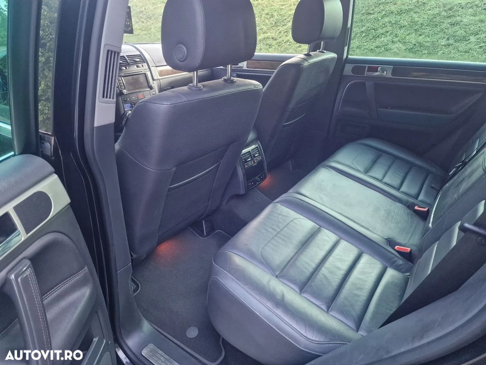Volkswagen Touareg - 19