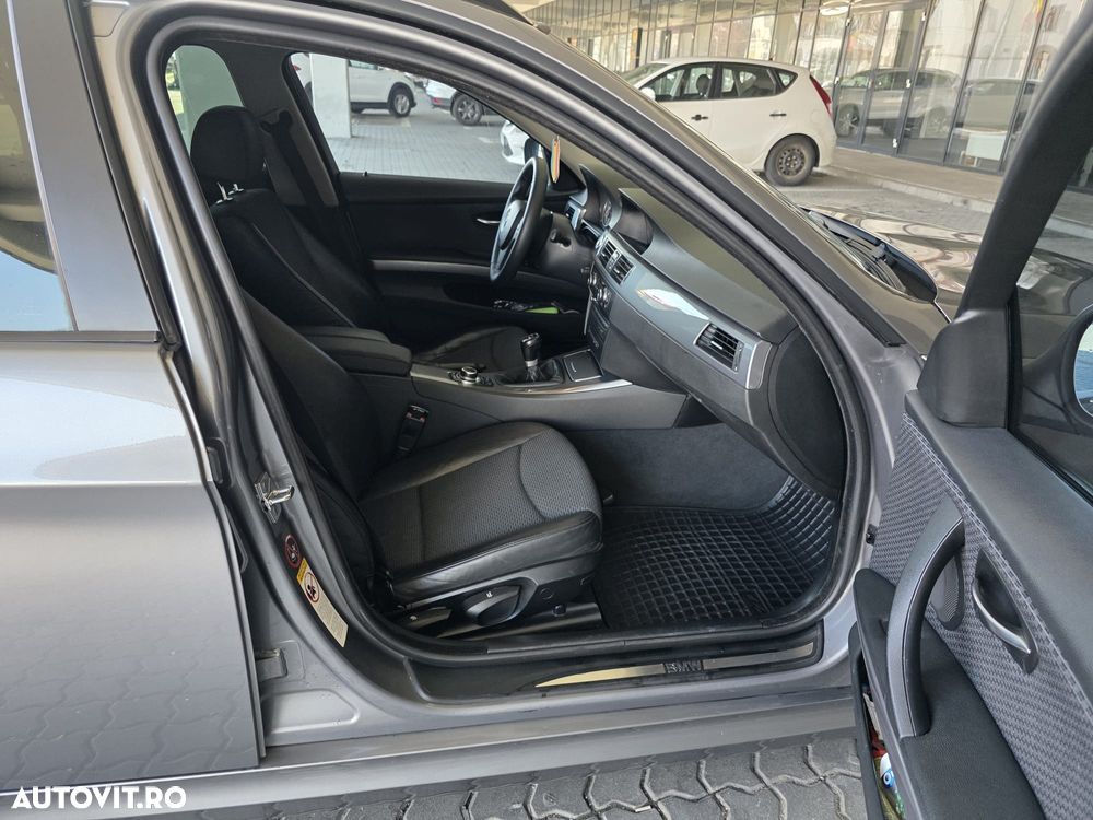 BMW Seria 3 318d DPF Edition Sport - 10