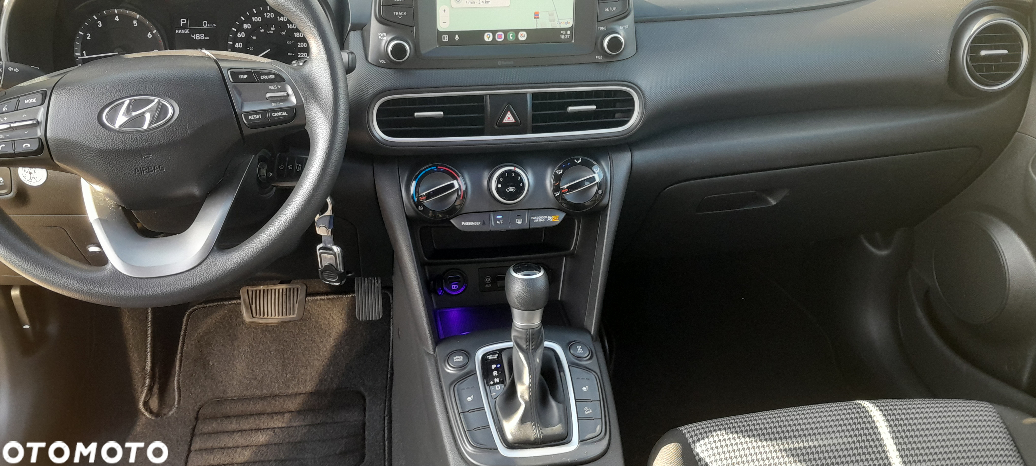 Hyundai Kona - 8