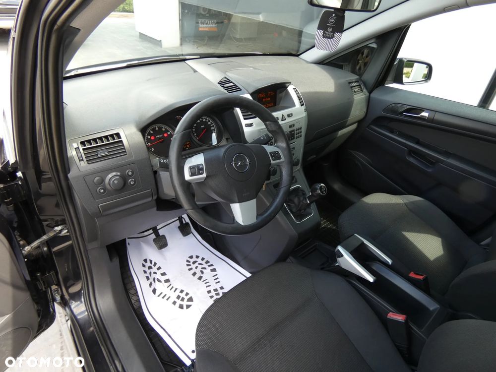 Opel Zafira 1.6 Enjoy - 16