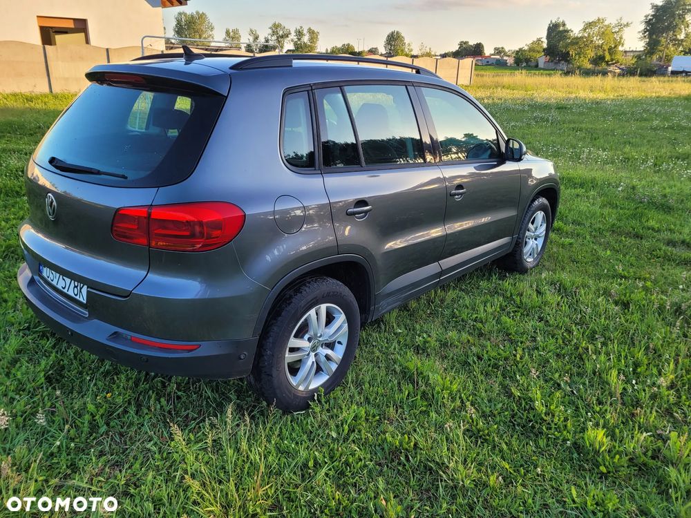 Volkswagen Tiguan - 11