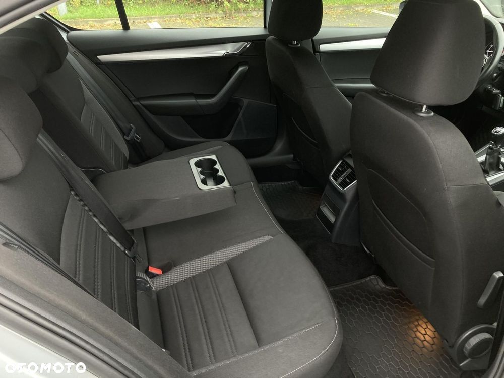 Skoda Octavia 1.5 TSI ACT Ambition - 7