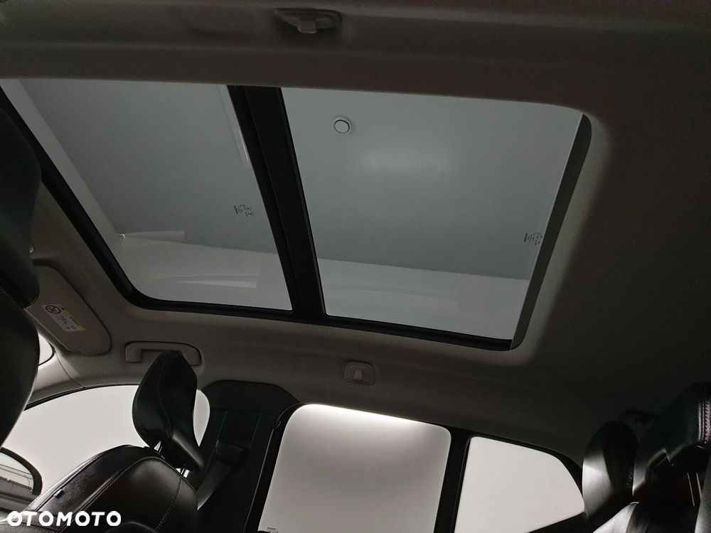 Volvo XC 40 D3 R-Design - 29