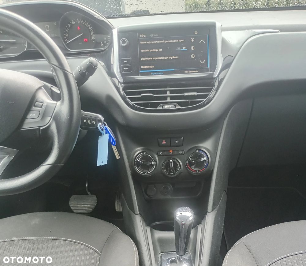 Peugeot 208 1.2 PureTech Active ETG5 - 10