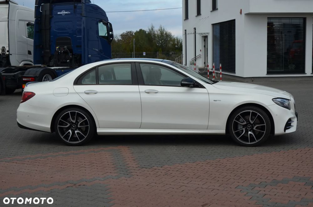 Mercedes-Benz Klasa E 43 AMG 4-Matic - 4