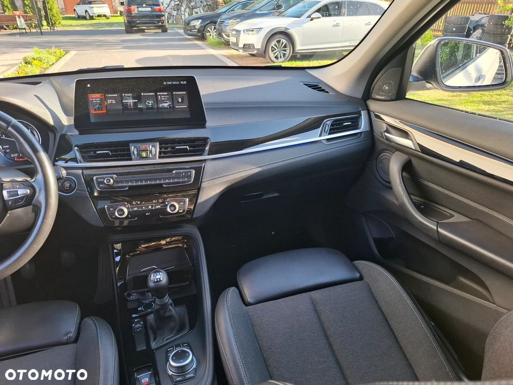 BMW X1 sDrive18d Sport Line - 9