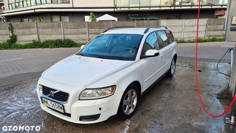 Volvo V50 1.6D DPF Kinetic - 1