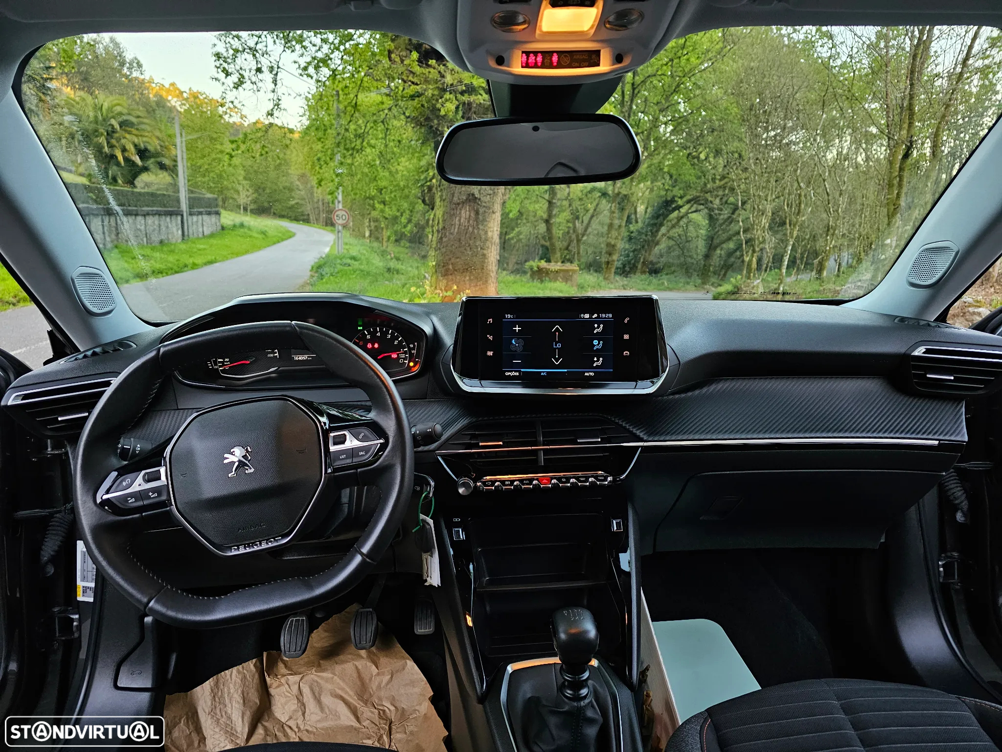 Peugeot 2008 - 10