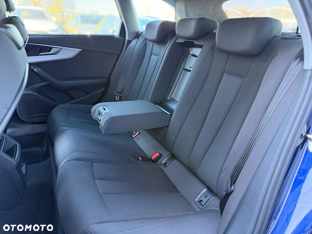 Audi A4 Avant 35 TDI mHEV Advanced S tronic - 17