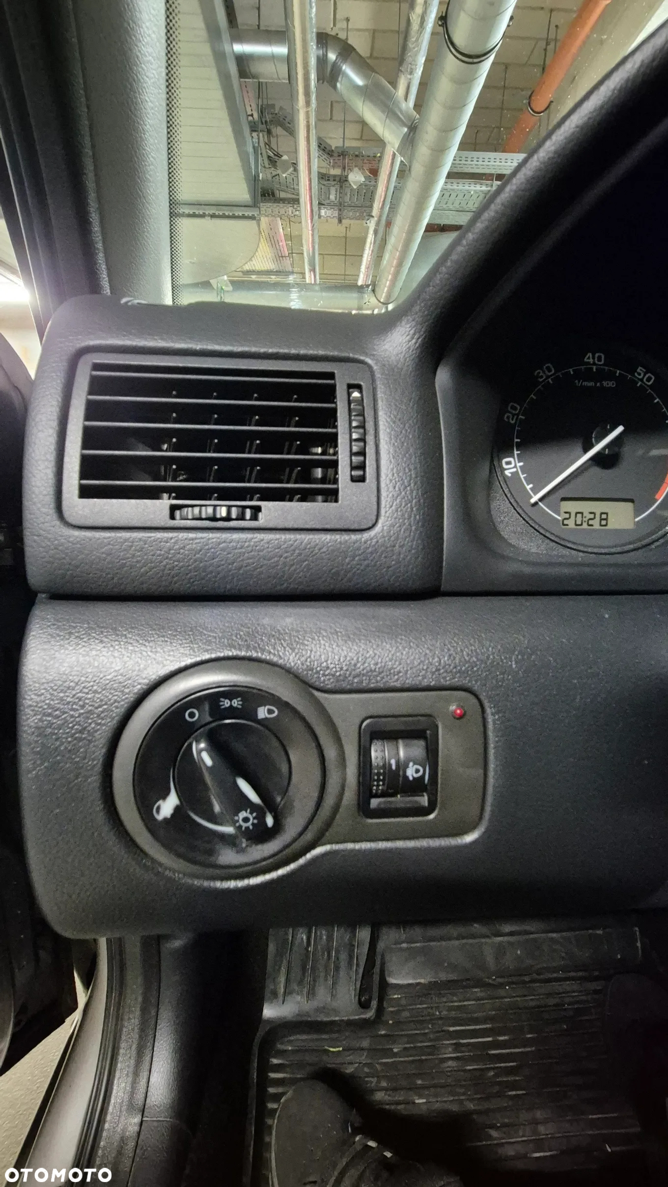 Skoda Octavia 1.6 Tour - 17