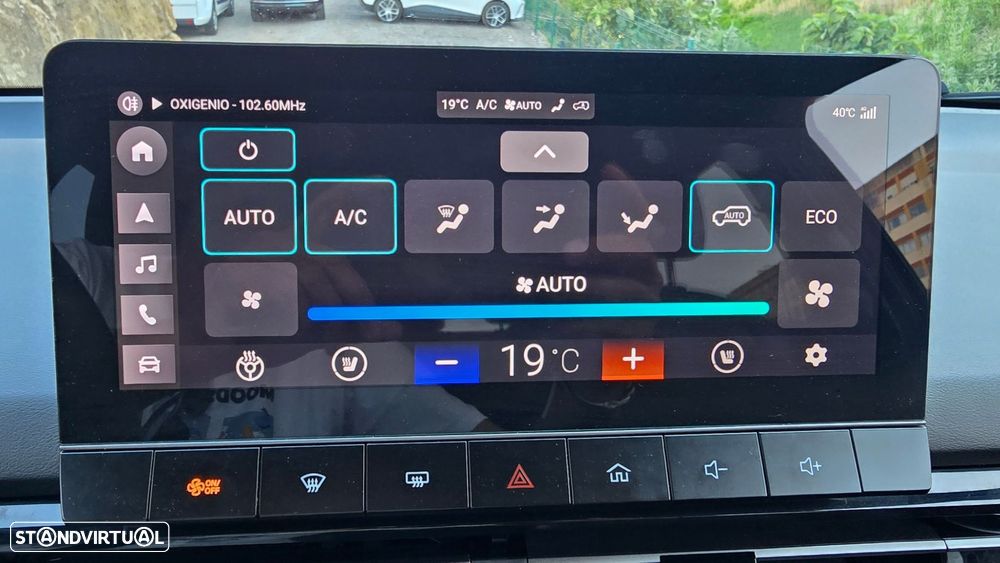 MG MG4 64 kWh Luxury - 24