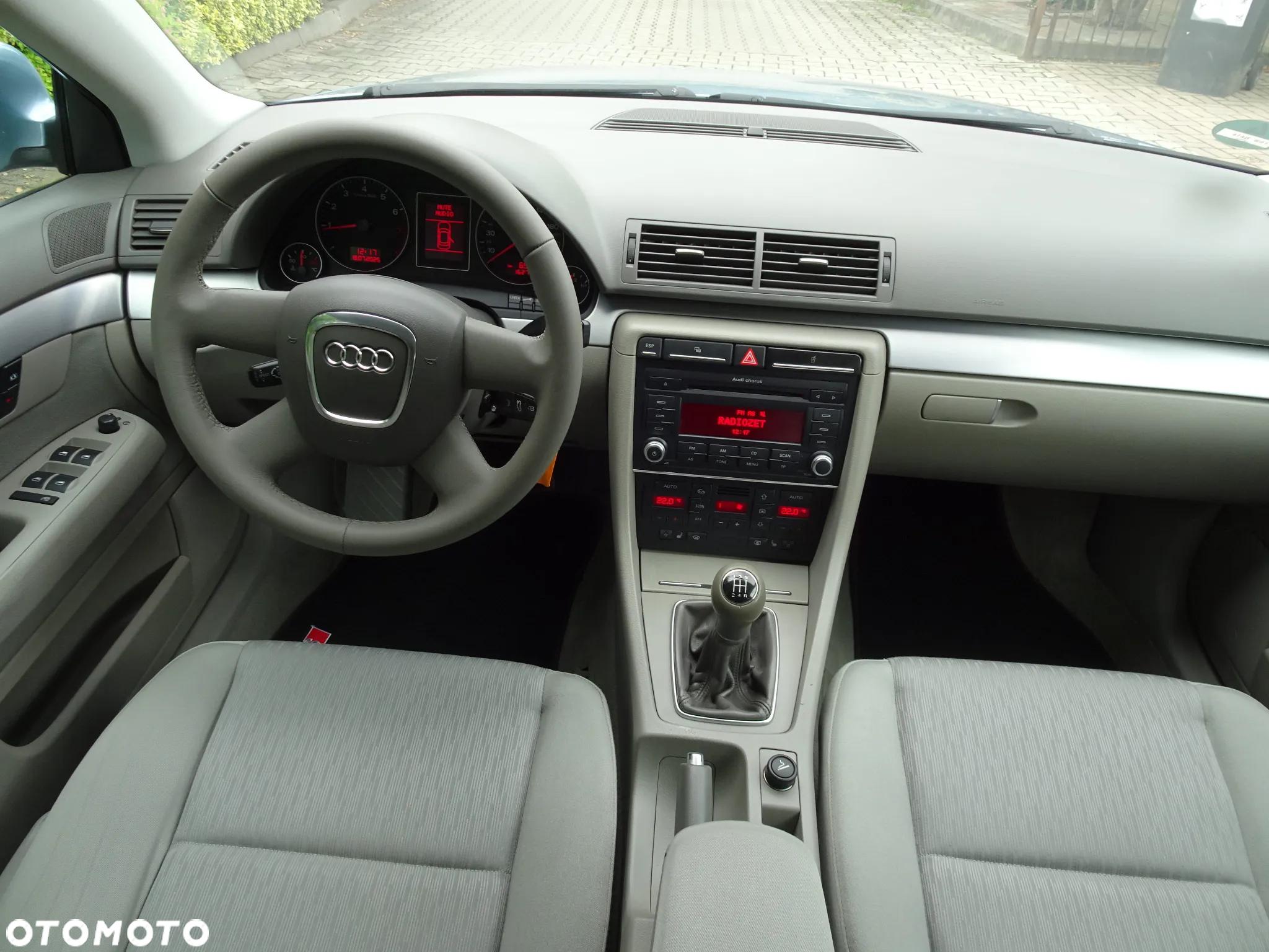 Audi A4 Avant 1.6 - 6