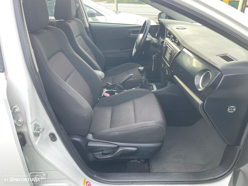 Toyota Auris Touring Sports 1.4 D-4D Active+AC - 10