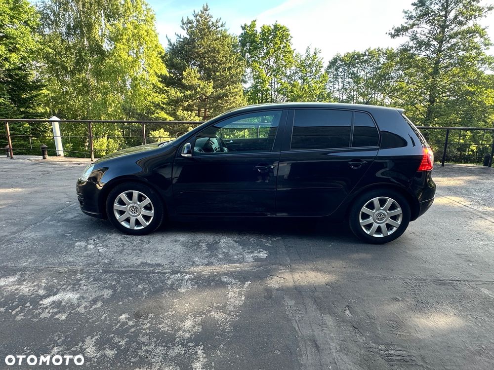 Volkswagen Golf 2.0 TDI DPF GT - 22