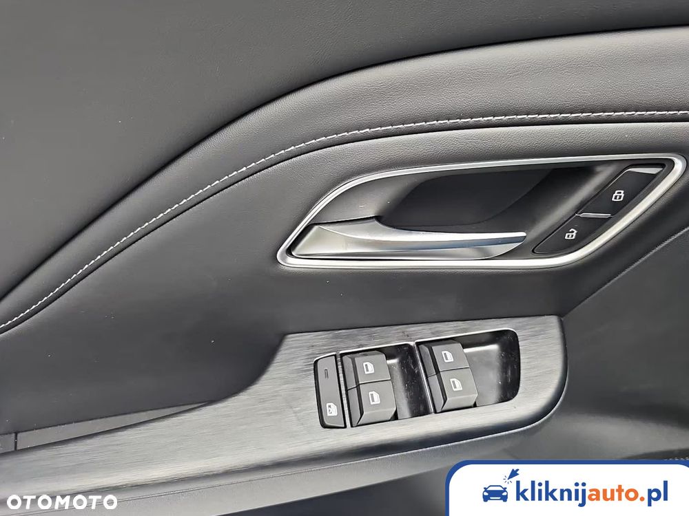 MG ZS Hybrid+ - 12