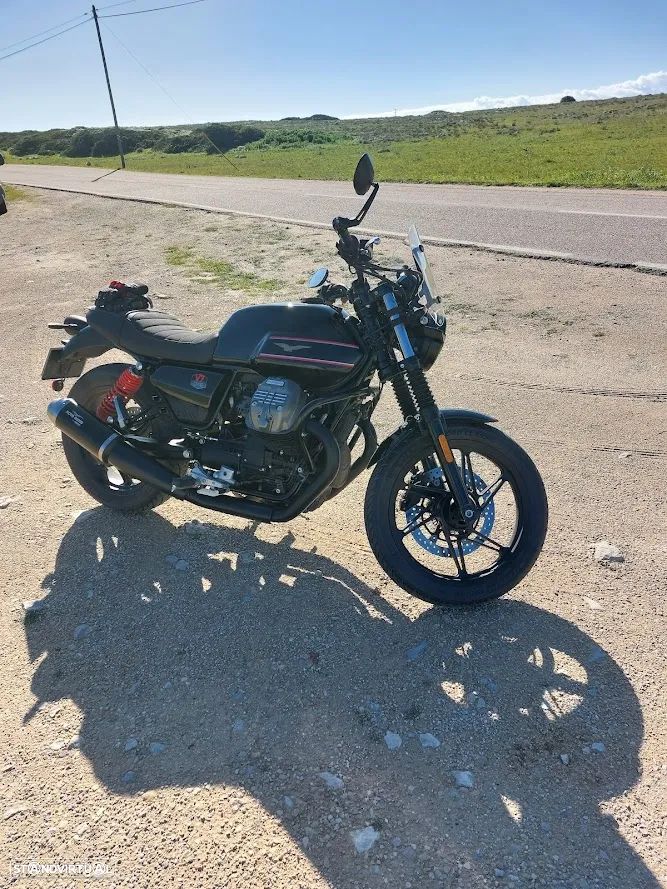 Moto Guzzi V7 - 4