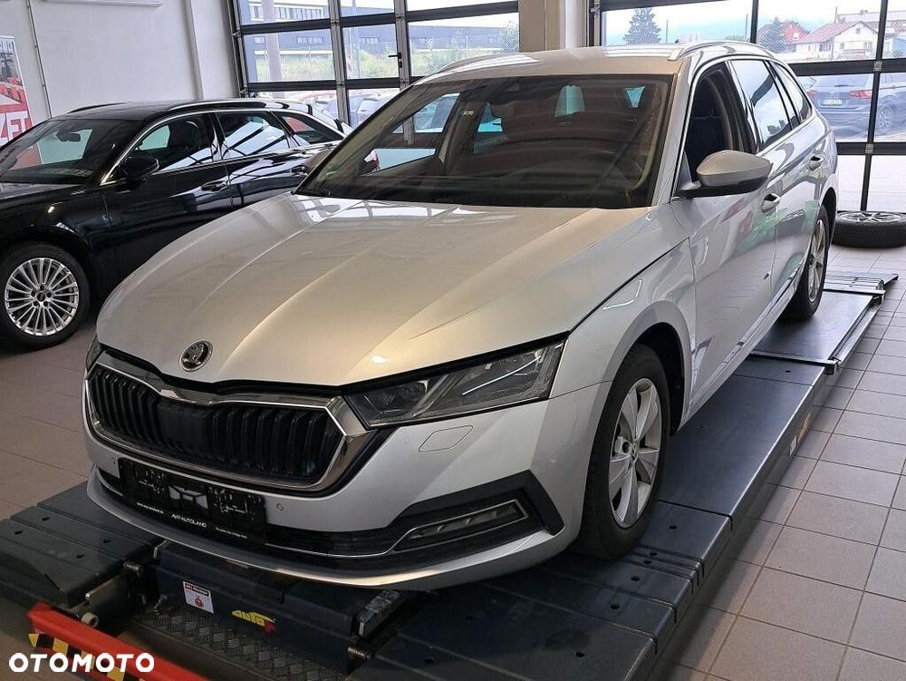 Skoda Octavia - 1
