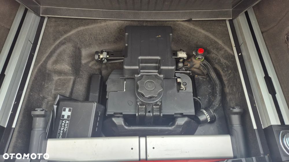 Audi A4 Avant 2.0 TDI DPF clean diesel multitronic Ambiente - 23