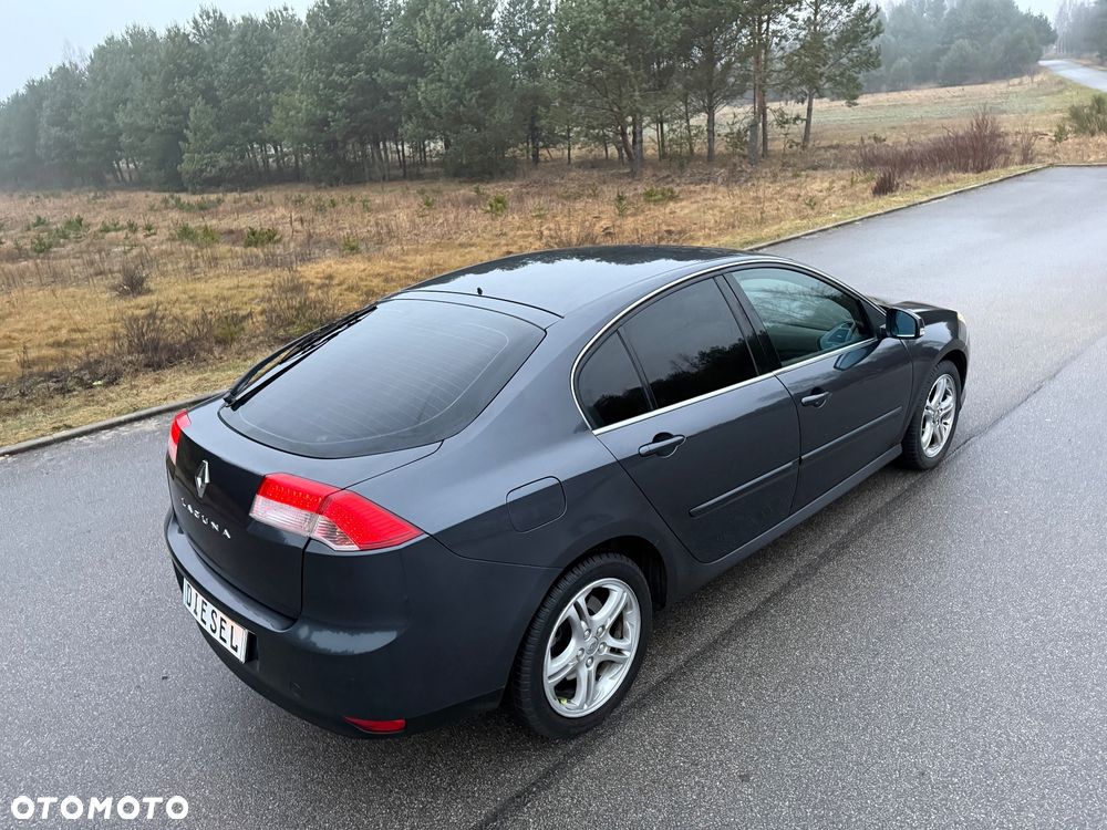 Renault Laguna dCi 150 FAP Start-Stop Dynamique - 10
