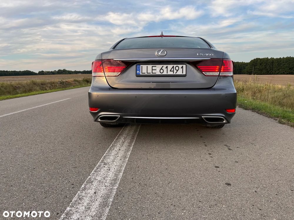 Lexus LS 460 F Sport - 11