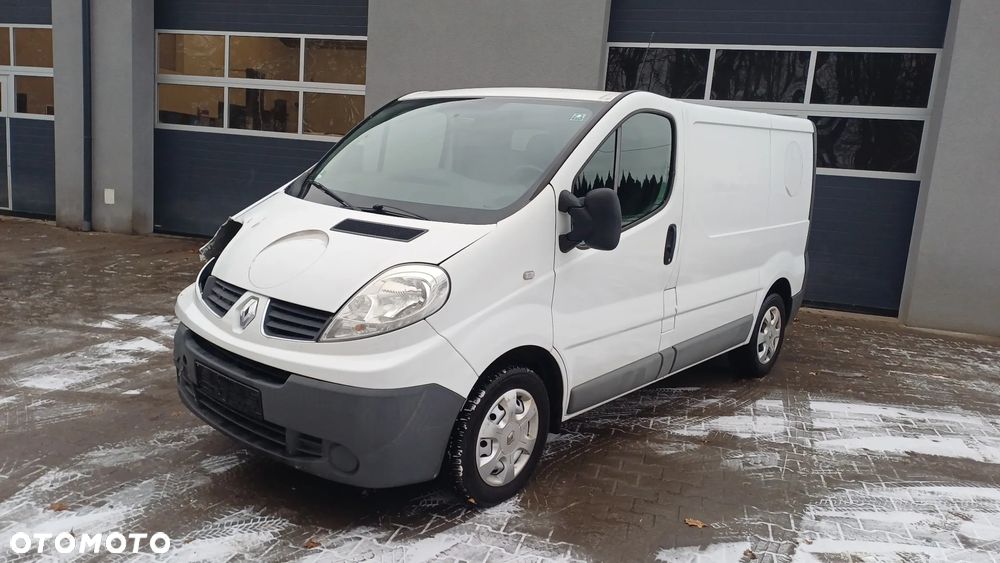 Renault Trafic - 1