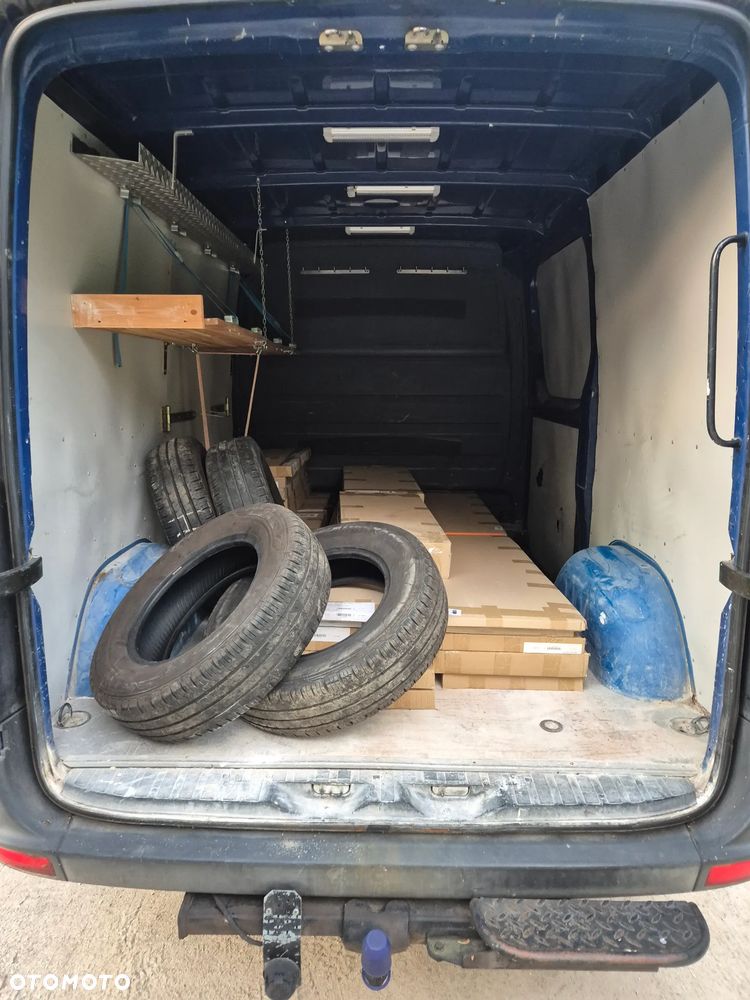 Mercedes-Benz Sprinter - 18
