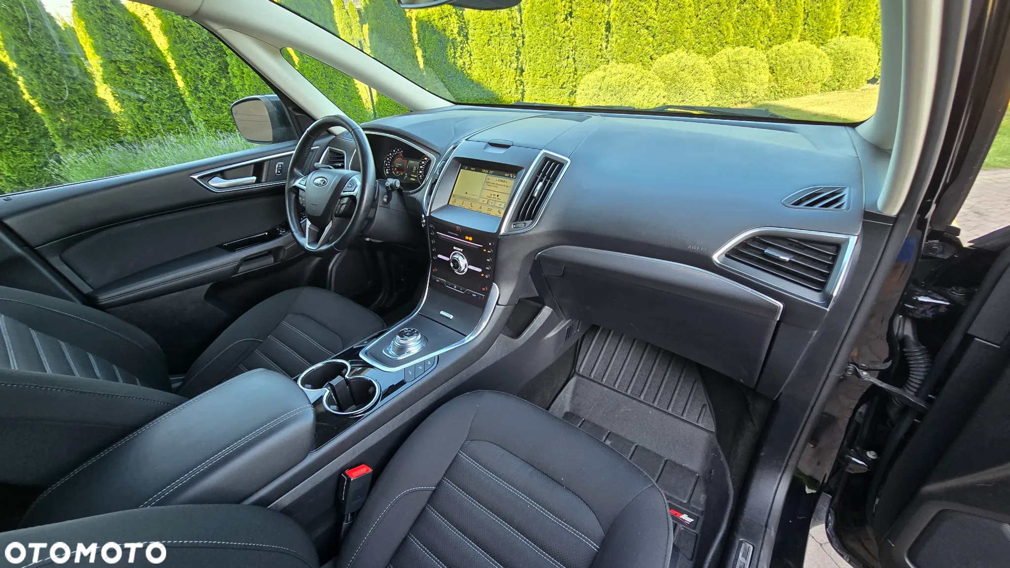 Ford Galaxy - 30