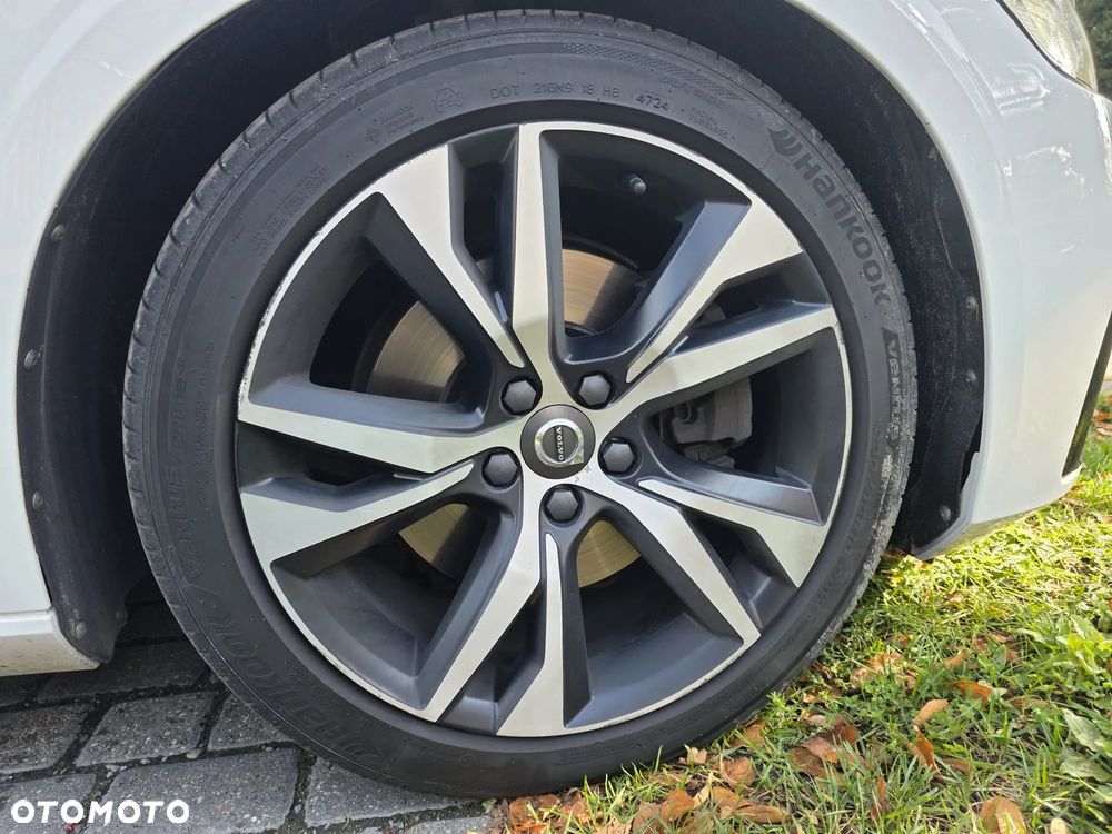 Volvo V60 B4 D R-Design - 20