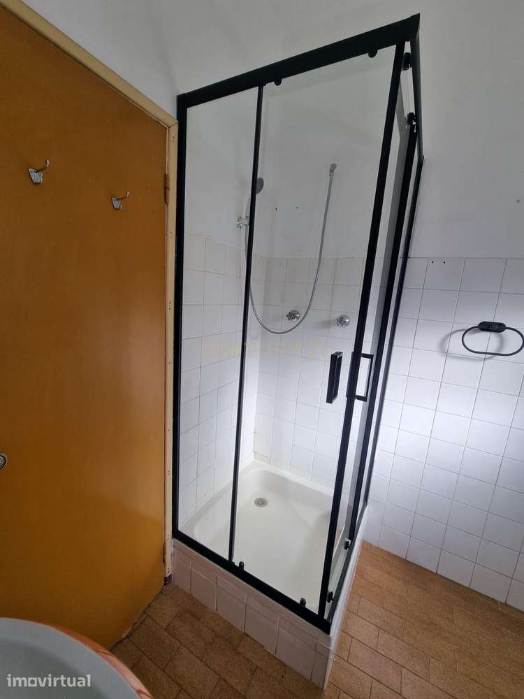 Moradia T2 Renovada com Quintal | Vimieiro, Santa Comba Dão - Grande imagem: 5/8
