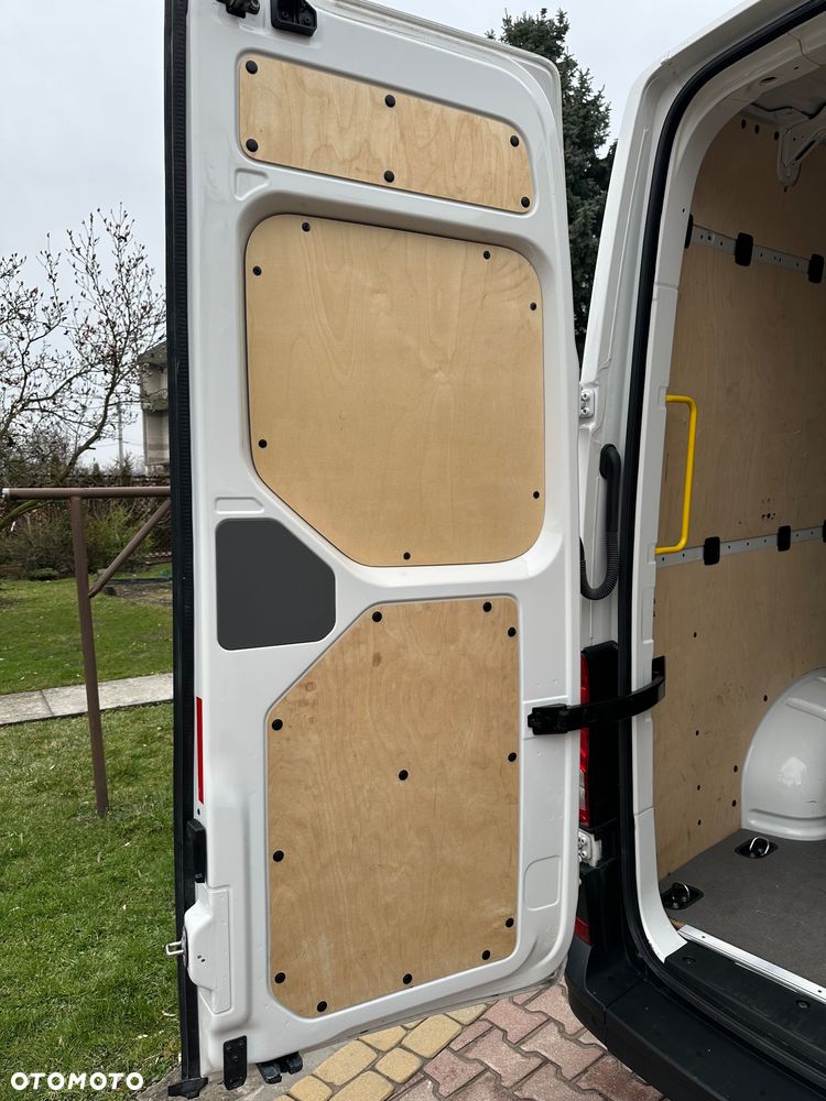 Volkswagen Crafter - 8