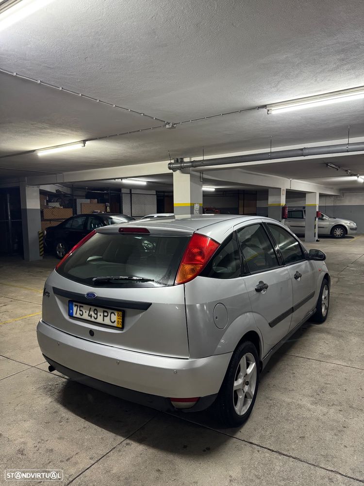 Ford Focus - 1