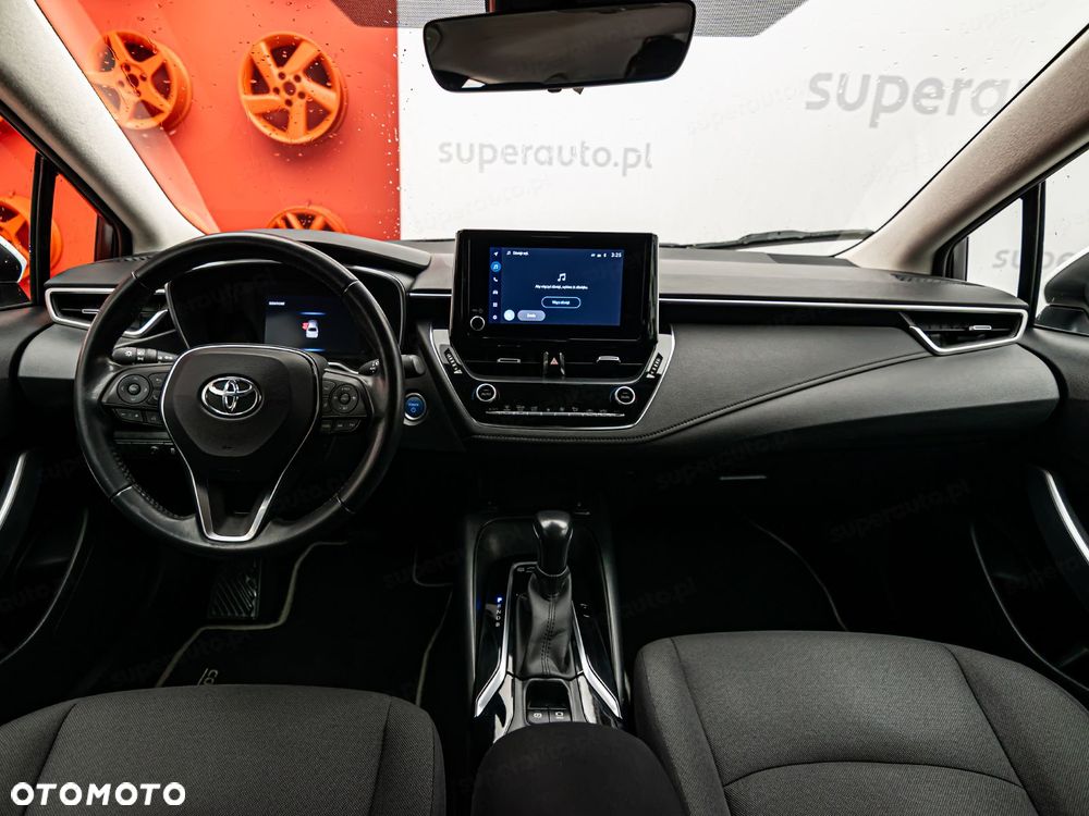 Toyota Corolla - 10