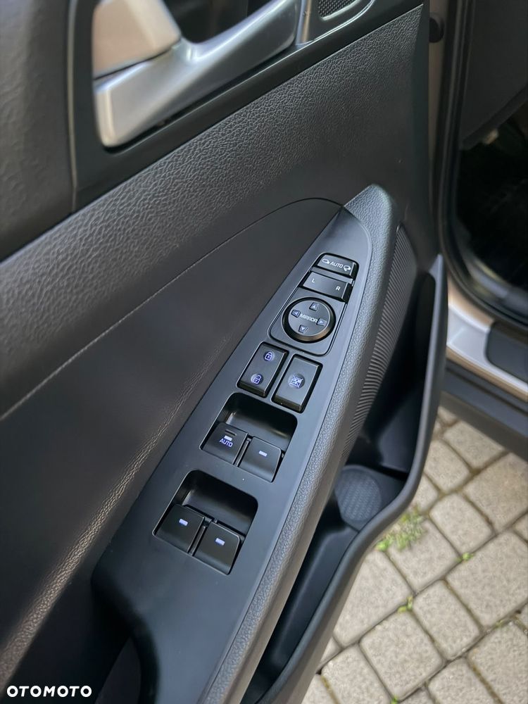 Hyundai Tucson 1.6 GDI BlueDrive Style 2WD - 23