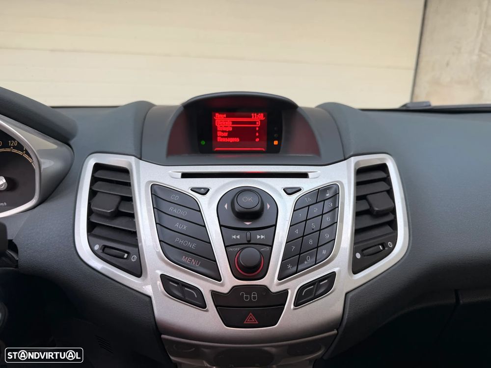 Ford Fiesta 1.25 Titanium - 20