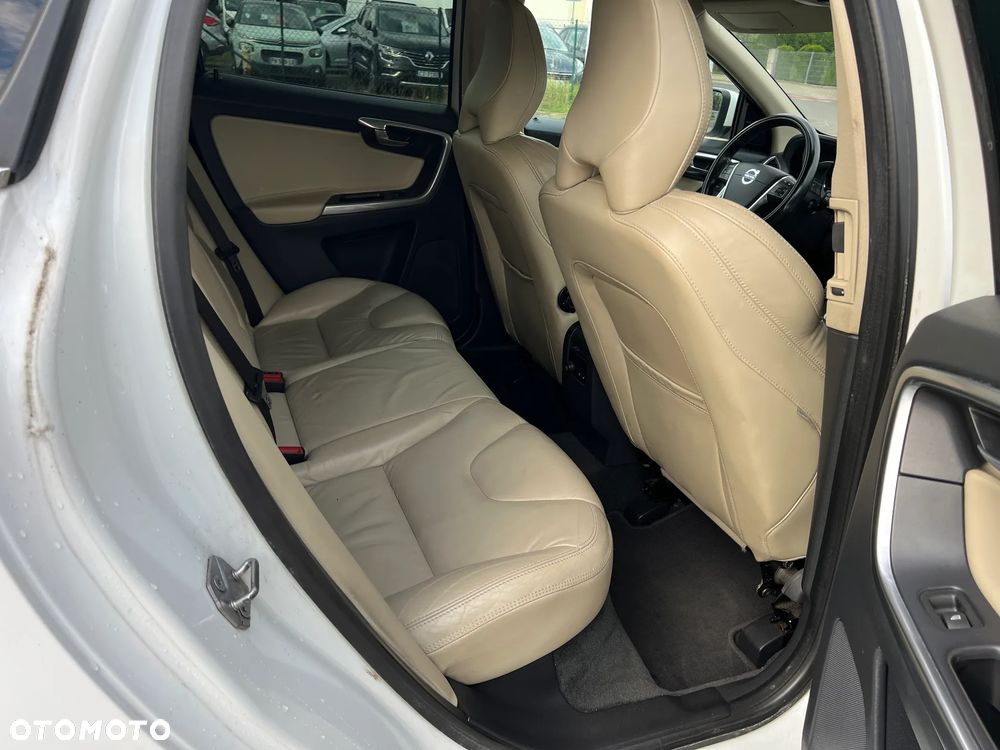 Volvo XC 60 D4 Drive-E Summum - 10