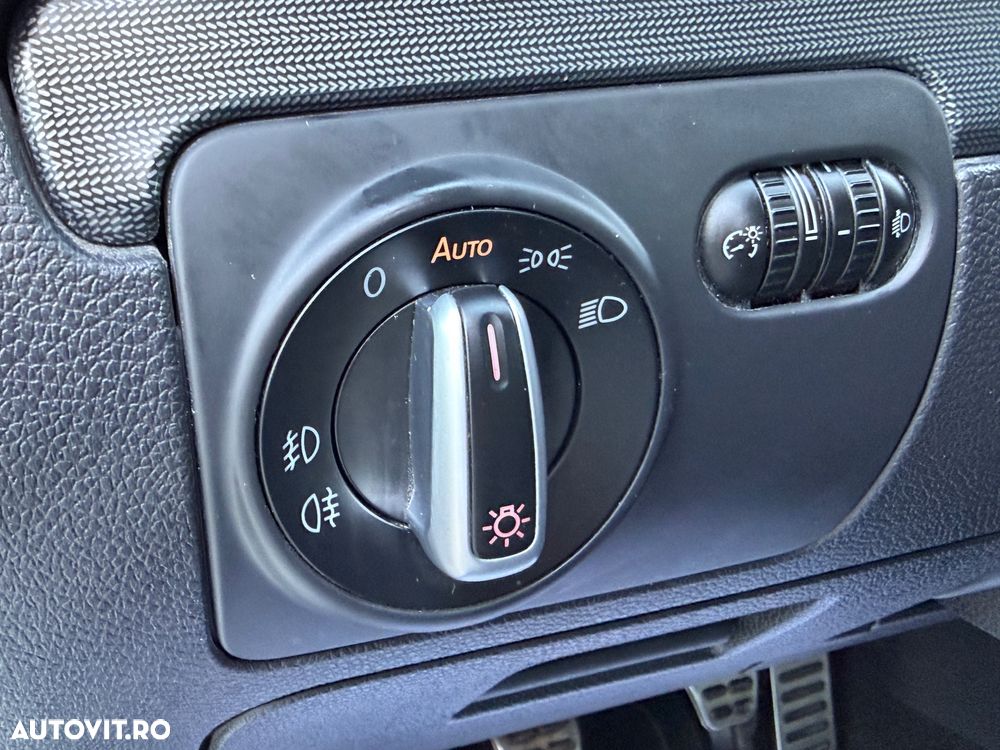 Volkswagen Golf - 16