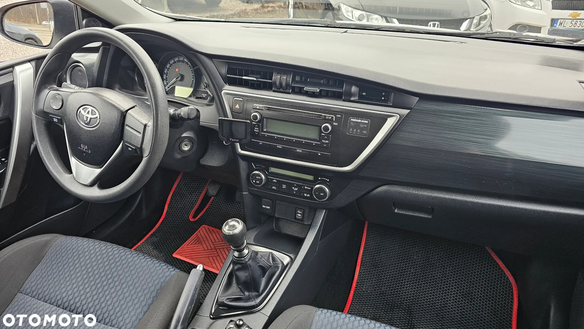 Toyota Auris 1.33 VVT-i Life Comfort - 18