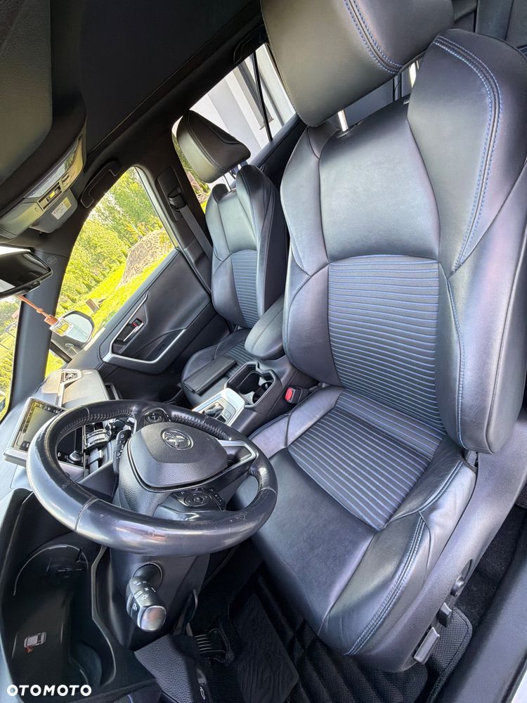 Toyota RAV4 - 7