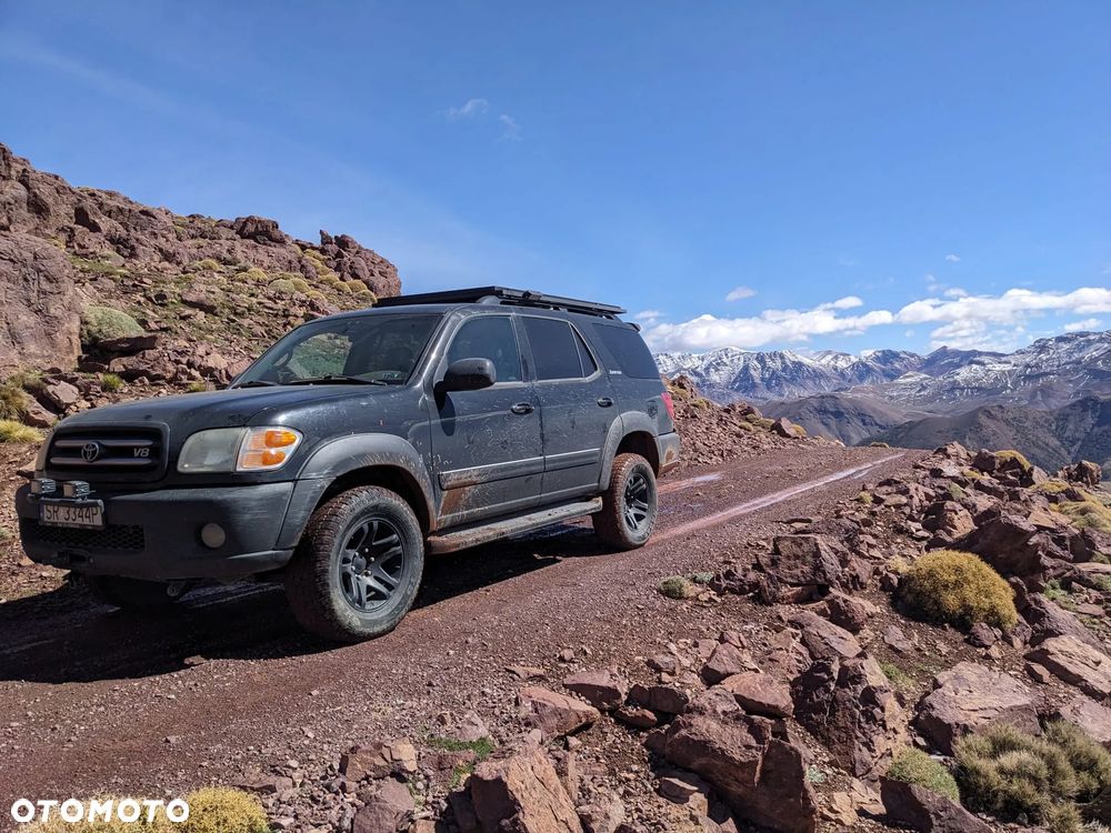 Toyota Sequoia - 6