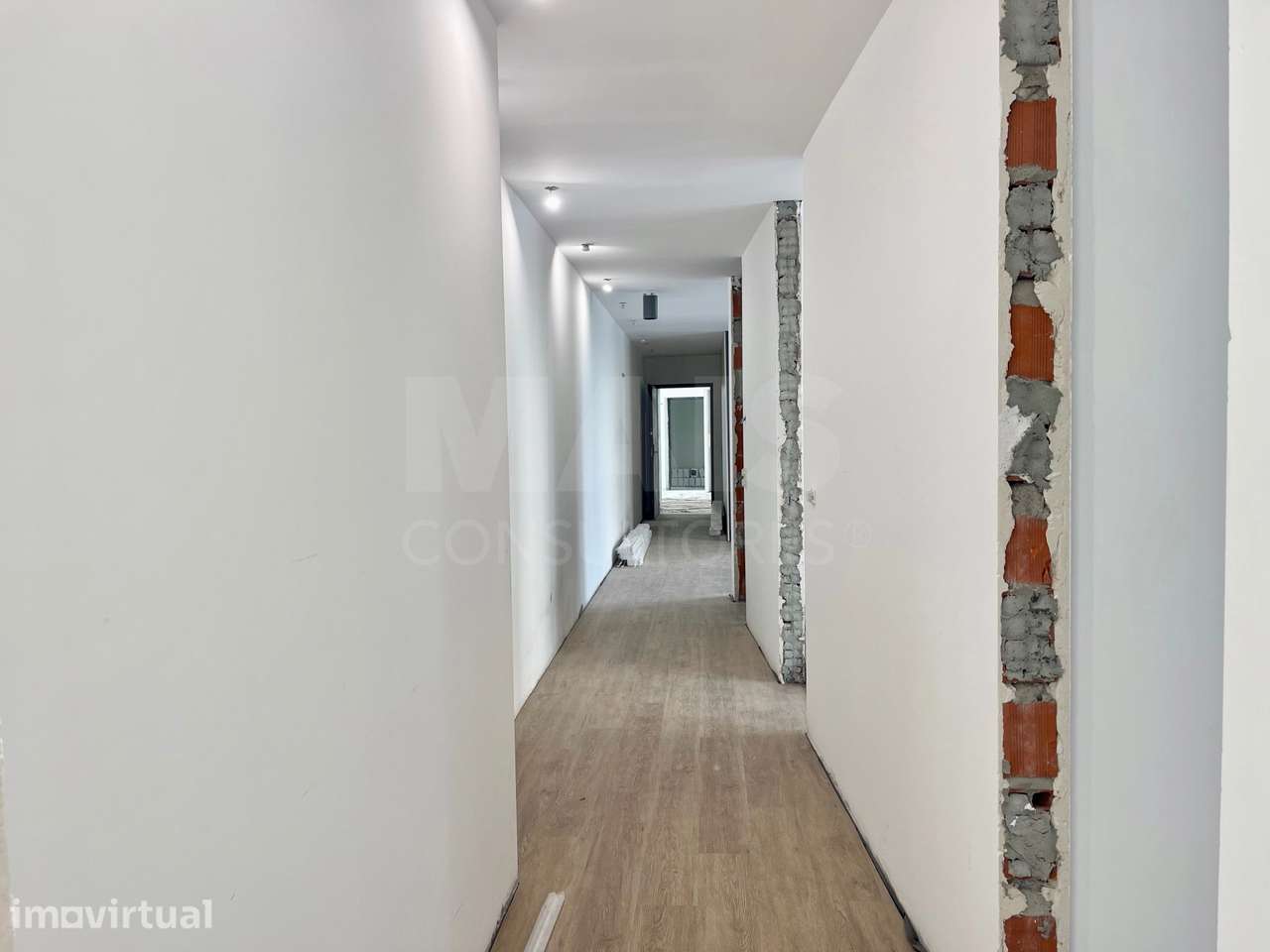 Último T3 na fase de acabamentos, com Varanda Privativa de 32 m² + ... - Grande imagem: 3/18