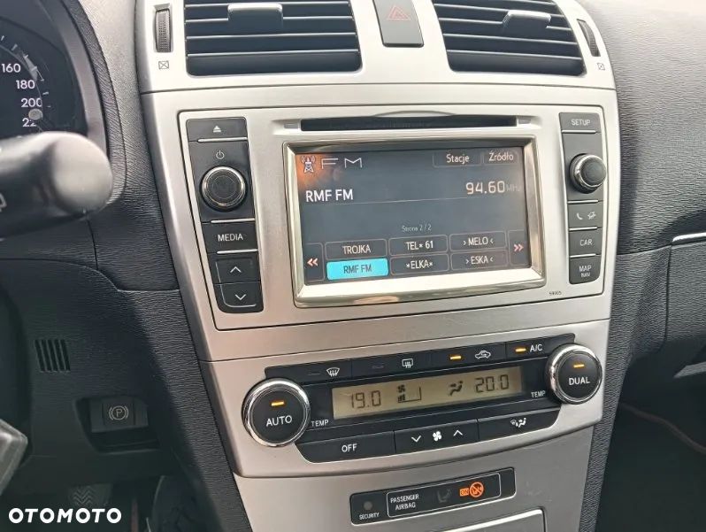 Toyota Avensis - 4
