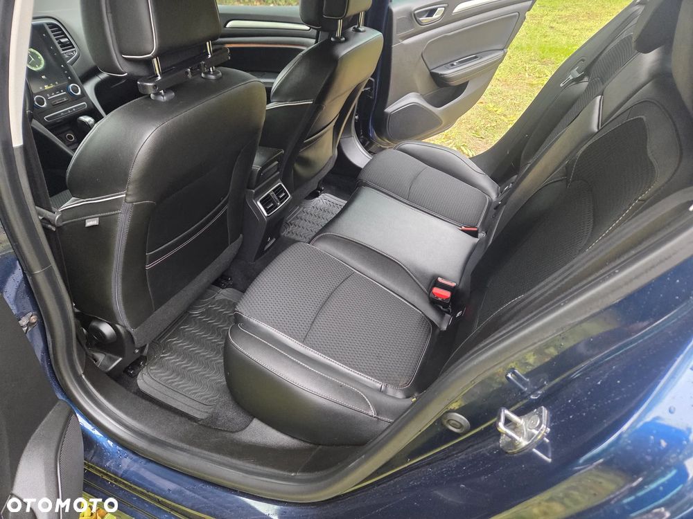 Renault Megane ENERGY TCe 130 EDC BOSE EDITION - 33