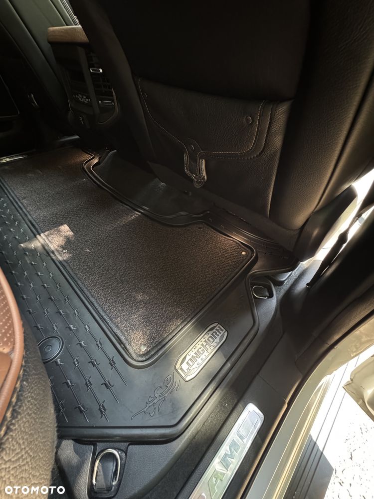 RAM 1500 Crew Cab Longhorn - 25