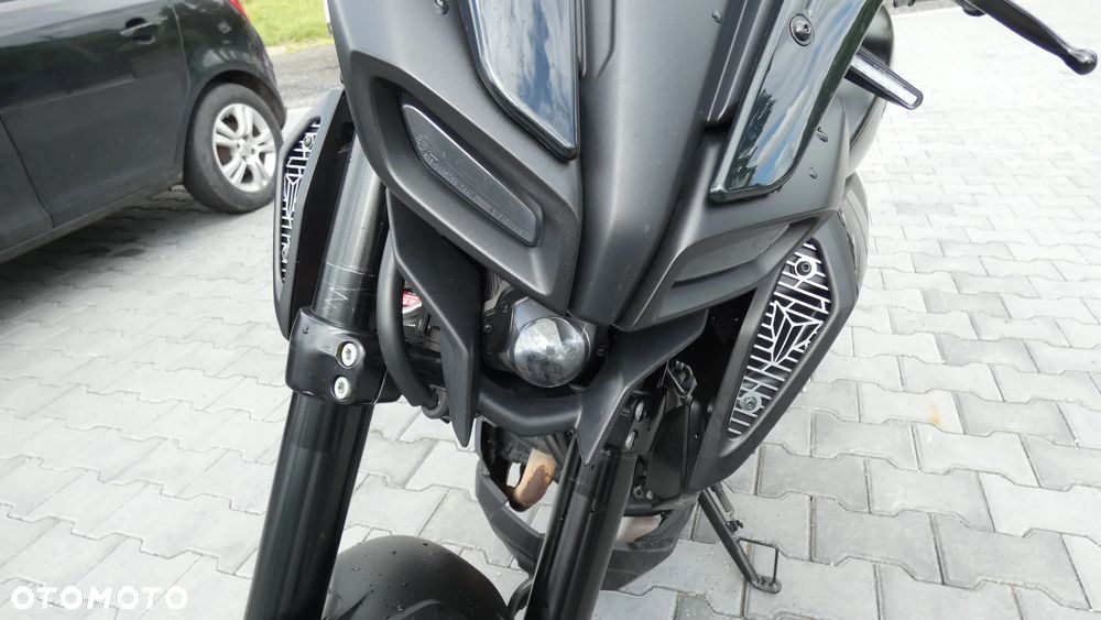 Yamaha MT - 15
