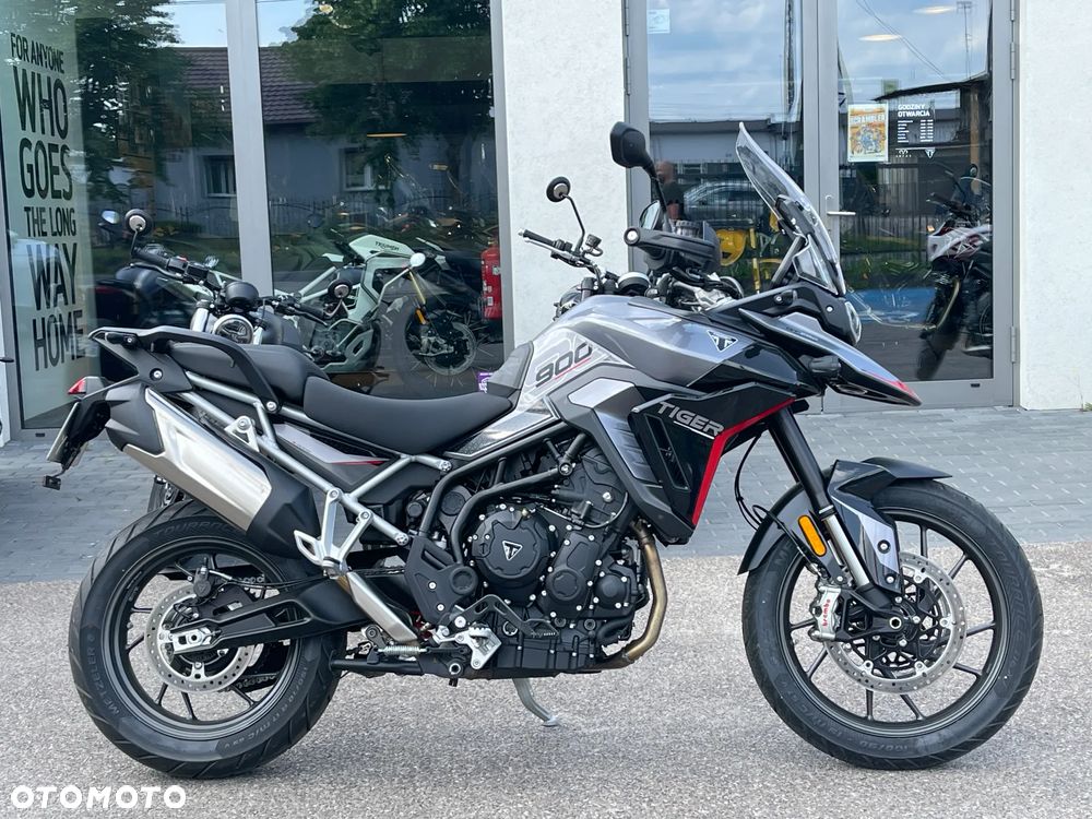 Triumph Tiger - 1