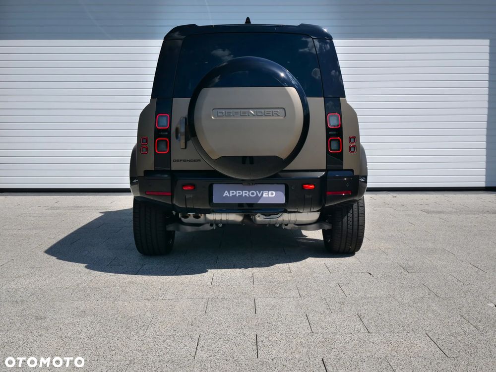 Land Rover Defender - 15