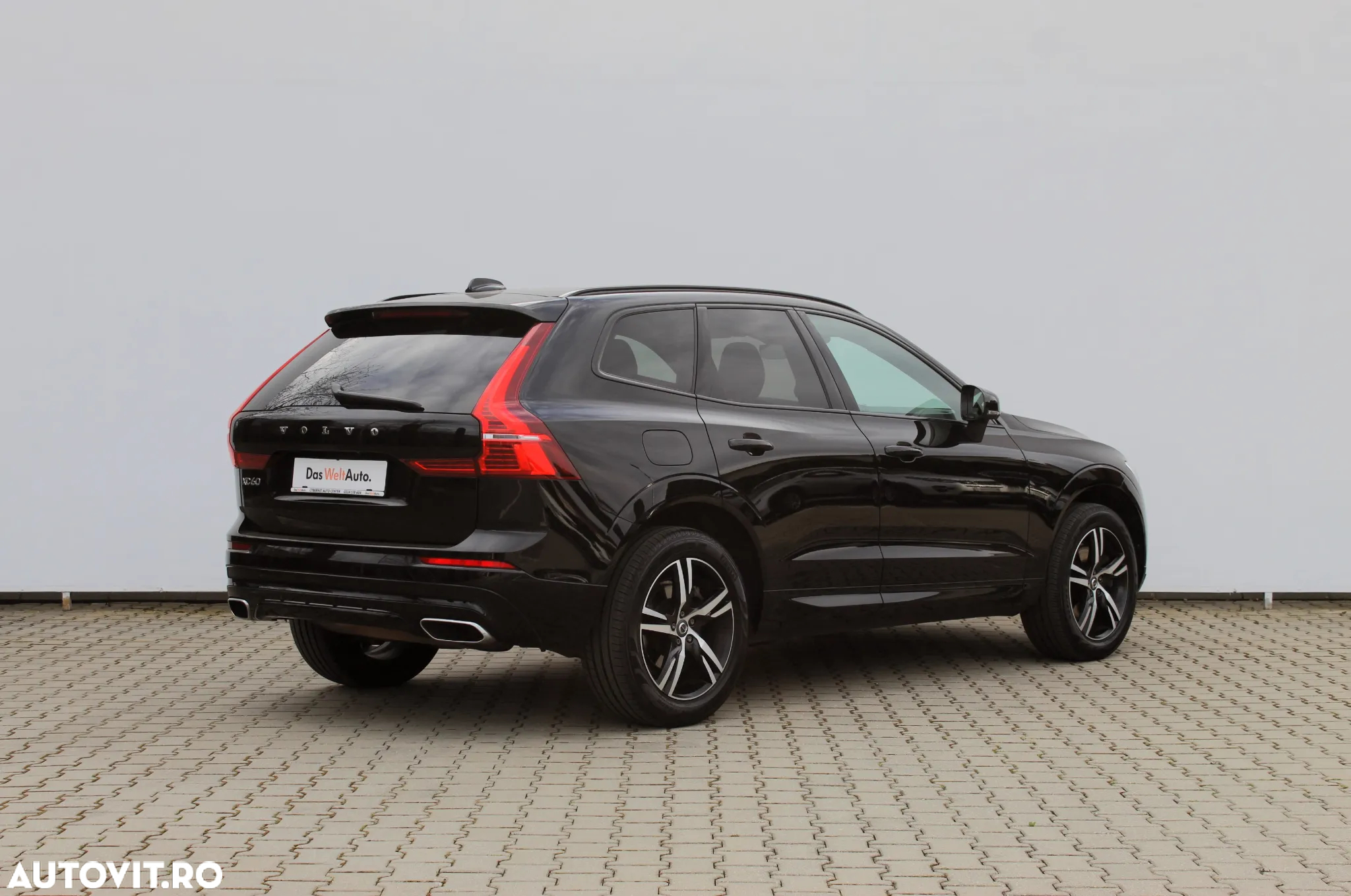 Volvo XC 60 T8 Twin Engine AWD Geartronic RDesign - 5